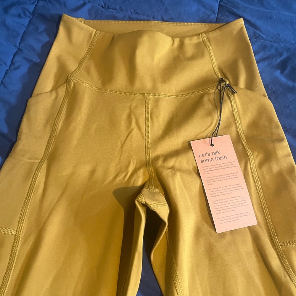 Girlfriend Compressive Leggings w Pockets NWT